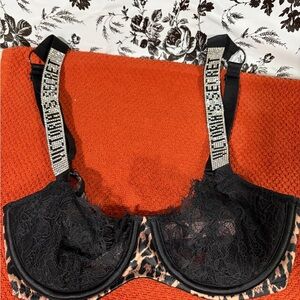 Victoria’s Secret Lace Demi Bra Black | Rhinestone Logo Straps | Leopard Trim |